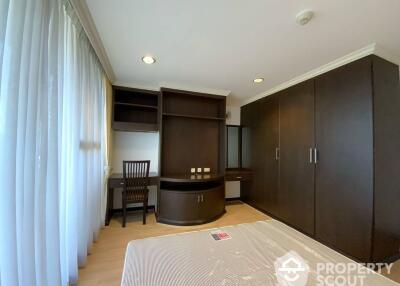 2-BR Condo at Supalai Place Sukhumvit 39 near BTS Phrom Phong