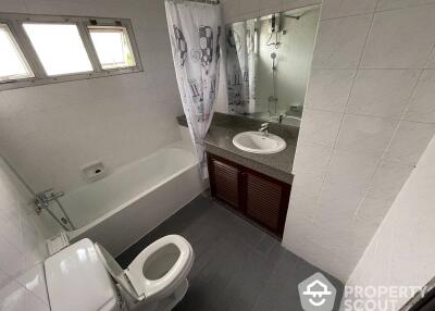 3-BR Apt. near BTS Phrom Phong