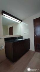 2-BR Apt. near MRT Queen Sirikit National Convention Centre