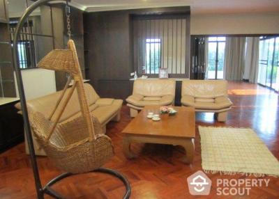 4-BR Apt. near MRT Phetchaburi