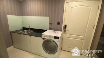 1-BR Condo at Nusa State Tower Condominium near BTS Saphan Taksin (ID 438137)