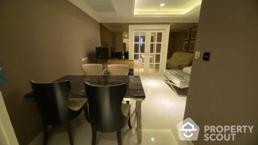 1-BR Condo at Nusa State Tower Condominium near BTS Saphan Taksin (ID 438138)