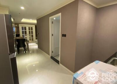 1-BR Condo at Nusa State Tower Condominium near BTS Saphan Taksin (ID 438138)