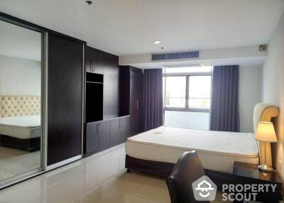 2-BR Apt. near BTS Phrom Phong