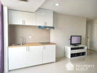 2-BR Apt. near BTS Phrom Phong