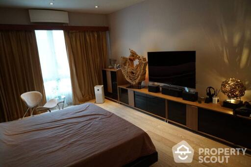 2-BR Condo at Citi Smart Sukhumvit 18 near BTS Asok