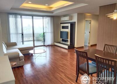 2-BR Condo at Newton Tower Condominium near BTS Nana