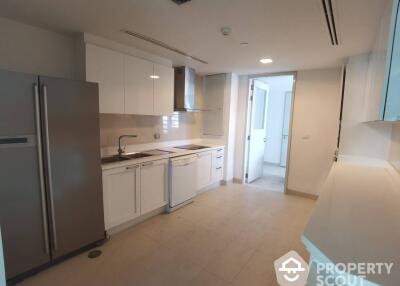 4-BR Apt. near MRT Sukhumvit (ID 515251)