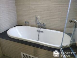 2-BR Condo at Klass Langsuan near BTS Chit Lom (ID 514160)