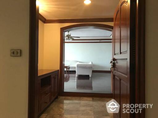 4-BR Apt. near BTS Phrom Phong (ID 370934)