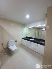 4-BR Apt. near BTS Phrom Phong (ID 370934)