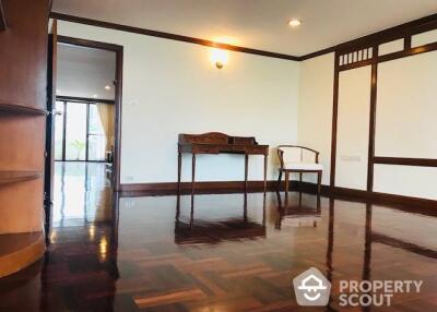 4-BR Apt. near BTS Phrom Phong (ID 370934)