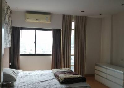 2-BR Apt. near BTS Asok (ID 399983)