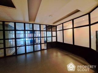 Commercial for Rent in Khlong Tan Nuea