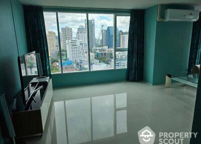 2-BR Condo at Sukhumvit Living Town near MRT Phetchaburi (ID 510202)