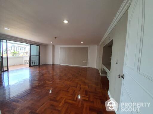 4-BR Apt. near BTS Phrom Phong