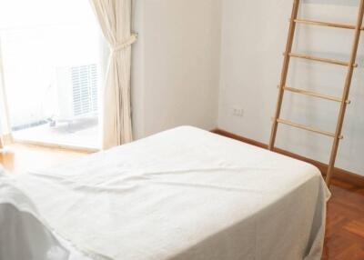 3-BR Apt. near BTS Phrom Phong