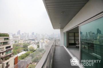 4-BR Apt. near BTS Phloen Chit