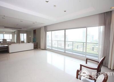 4-BR Apt. near BTS Phloen Chit