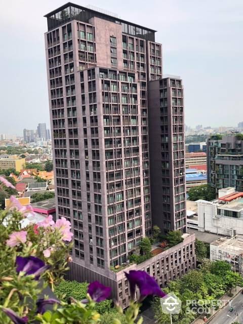 2-BR Condo at Noble Reveal Ekamai near BTS Ekkamai