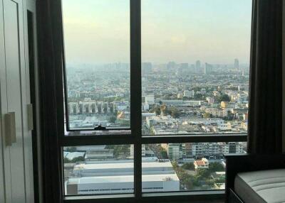 2-BR Condo at Star View close to Phra Ram 3