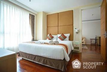 3-BR Serviced Apt. near BTS Phrom Phong