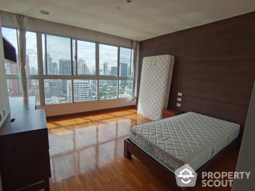 4-BR Apt. near BTS Phrom Phong