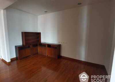 4-BR Apt. near MRT Sukhumvit