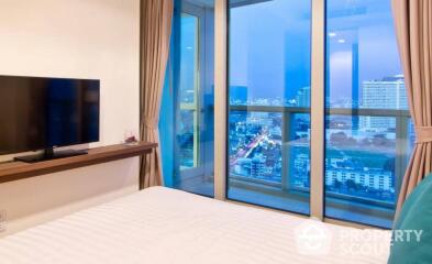 2-BR Condo at The River Condominium near BTS Saphan Taksin (ID 510363)