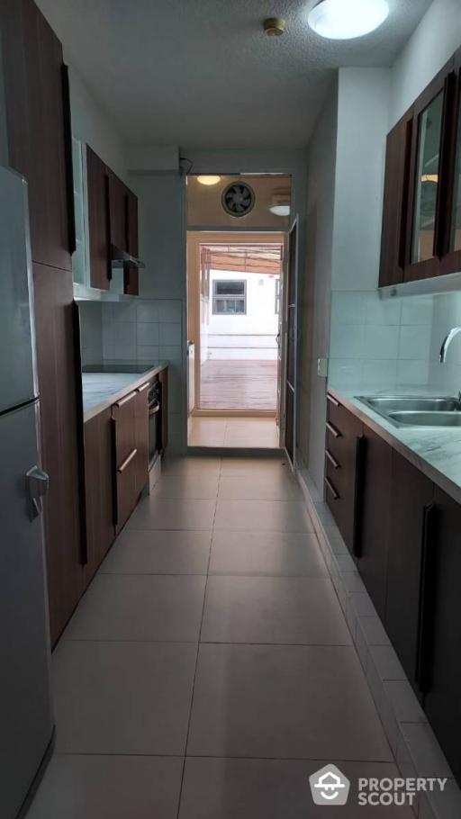 3-BR Condo at Vanicha Park Langsuan near BTS Chit Lom