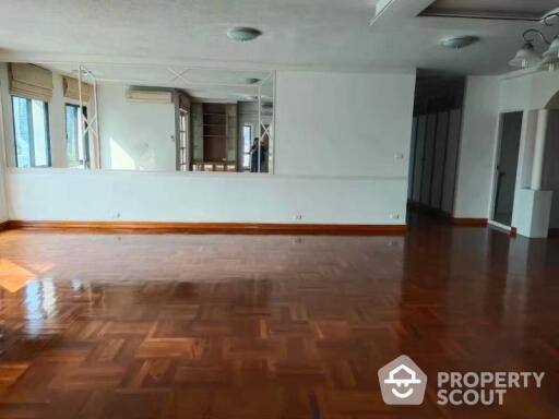 3-BR Condo at Vanicha Park Langsuan near BTS Chit Lom