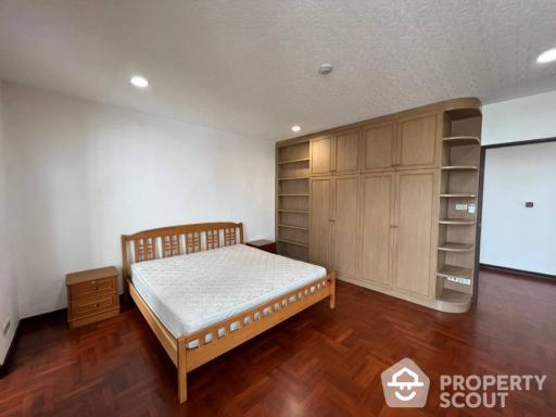 2-BR Apt. near BTS Phrom Phong