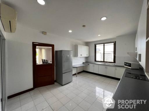 2-BR Apt. near BTS Phrom Phong