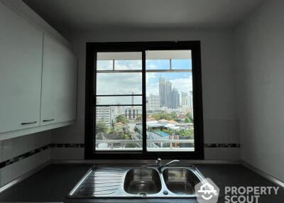 3-BR Apt. near BTS Phrom Phong