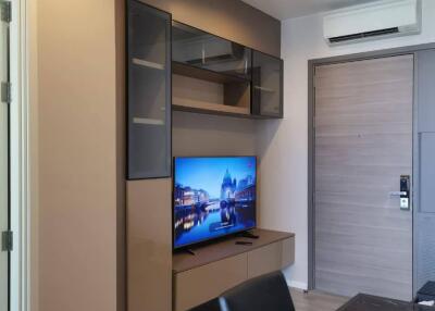 1-BR Condo at The Room Sukhumvit 69 near BTS Phra Khanong