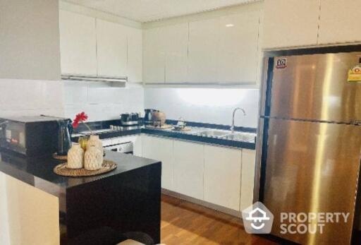 2-BR Serviced Apt. near MRT Sukhumvit