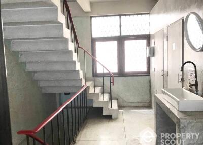 5-BR Townhouse near BTS Chong Nonsi