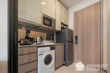 Studio Serviced Apt. near BTS Phaya Thai