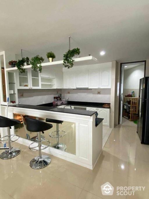 3-BR Condo at The Lakes Bangkok near BTS Asok (ID 516378)