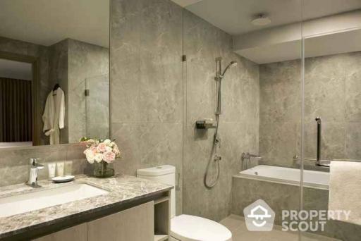 2-BR Condo near MRT Khlong Toei (ID 512103)