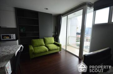 1-BR Condo at D 65 Condominium near BTS Ekkamai