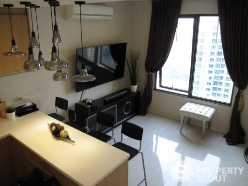 2-BR Condo at Villa Asoke near MRT Phetchaburi