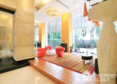 1-BR Condo at Urbana Langsuan Condominium near BTS Ratchadamri