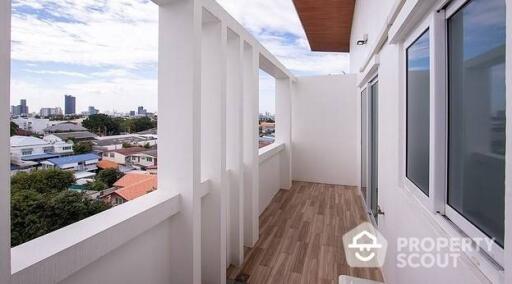 3-BR Apt. near BTS Punnawithi (ID 449990)