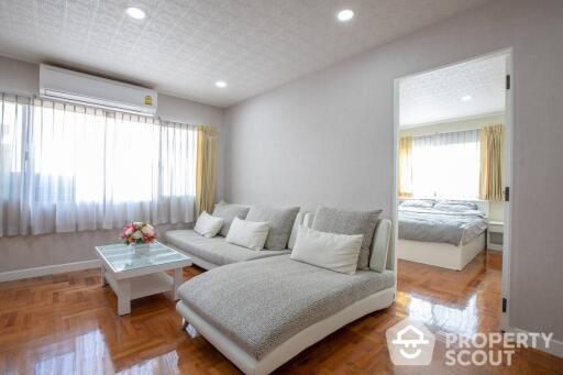 2-BR Condo at 49 Suite Sukhumvit 49 near BTS Thong Lor