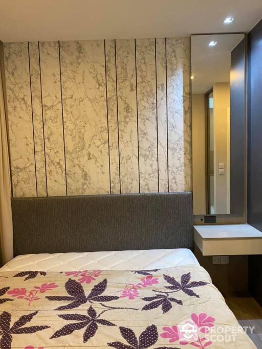 1-BR Condo at The Room Sukhumvit 69 near BTS Phra Khanong