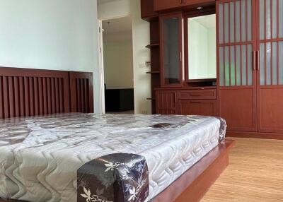 2-BR Condo at Nusasiri Grand Condominium near BTS Ekkamai