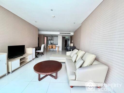 2-BR Condo at Fullerton Sukhumvit near BTS Ekkamai