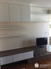 Studio Condo at Ivy Sathorn 10 near BTS Chong Nonsi (ID 435541)