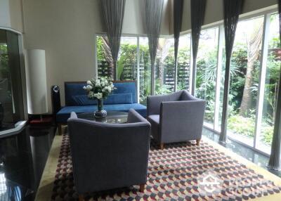 1-BR Condo at Baan Siri Ruedee Condominium near BTS Phloen Chit